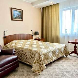 Гостиница Наталя Южно-Сахалинск Стандартный двухместный номер-4